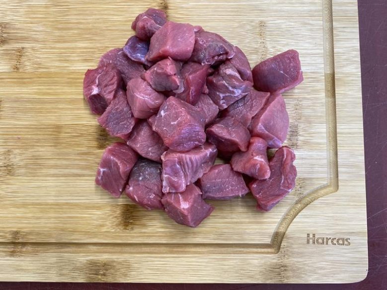 Lean Stewing Steak The Butchers YMT